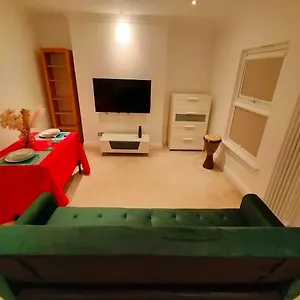 Fully-equipped Flat In The Of Appartement