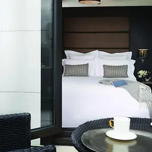 4* Szálloda The Westbridge Stratford